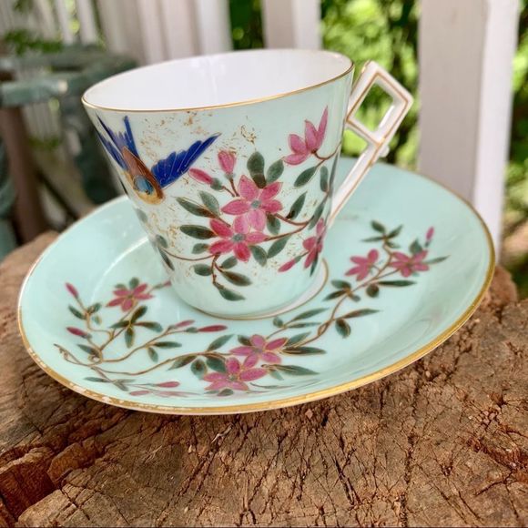 Vintage Delicate Cup and Saucer w/Bluebird! Sweet! - Picture 9 of 17